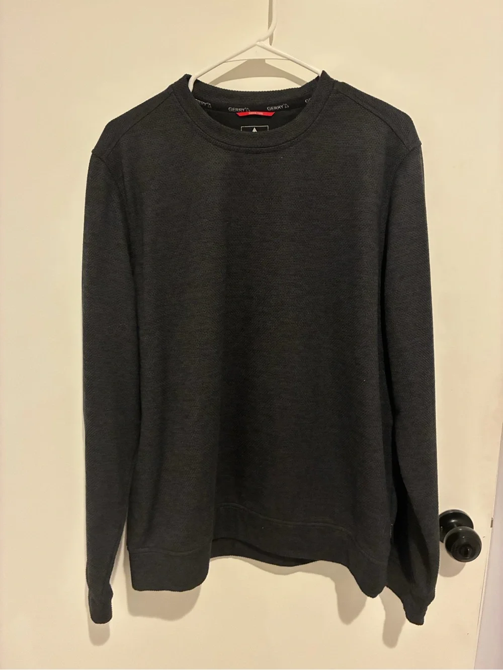 Gray crew neck sporty sweatshirt